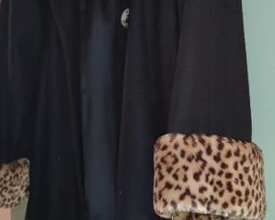 Black swing coat witn faux leopard
 