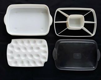 Pampered Chef chilled deviled egg and vegetable holder with divider. 