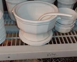 Vintage Pfaltzgraff Heritage dish set 