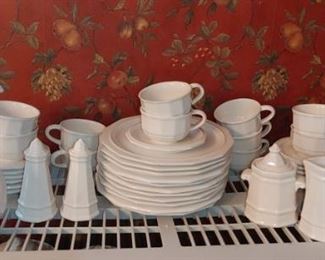 Vintage Pfaltzgraff Heritage Dish set 
Canister set sold separately