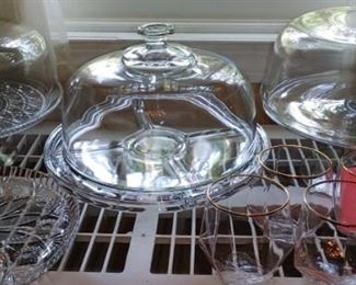 Dome pedestal cake plates