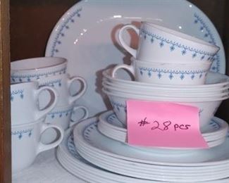 Corelle Blue Garland Snowflake
Dishes