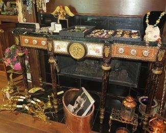 FRENCH BLACK MARBLE TABLE WITH HAND PAINTED LIMOGES MEDALLIONS
