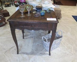 SMALL ANTIQUE TABLE WITH DRAWER