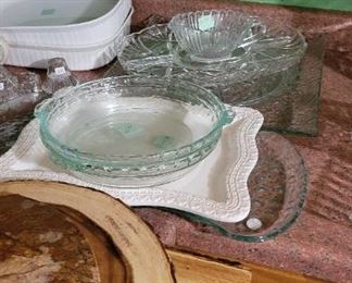 Pyrex  pie, and misc serving platters 