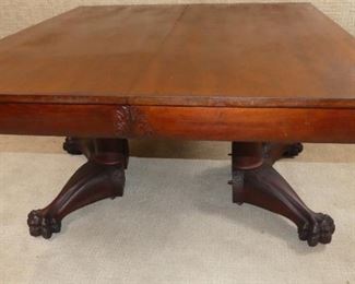 Fine Victorian table w/7 leaves