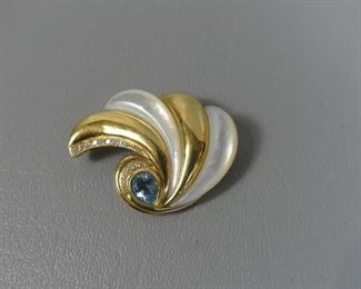 14k gold pin