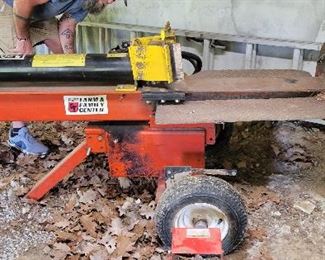 Central Tractor 24 ton Log Splitter