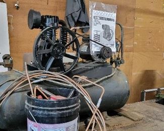 Central Cast Iron 2 cylinder pneumatic air pump