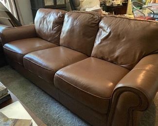 Stienhafels Leather Couch (2)