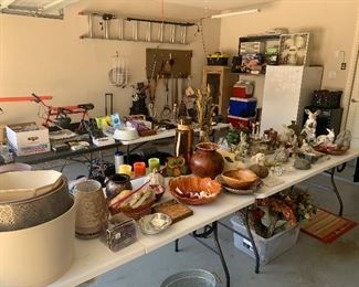 Large  collection of bunny collectibles, lamps & shades & home decor