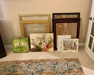 Lots of frames in all sizes