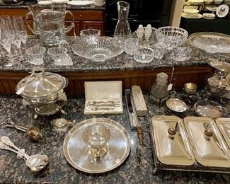 Beautiful crystal pieces including Baccarat & signed Kosta Boda & Orrefors pieces 