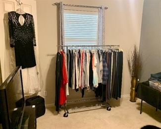 Lots of Women’s Clothing Sz 6