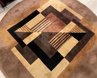Another fantastic area rug… I love the round geometric shapes. Pictures don’t do justice. 