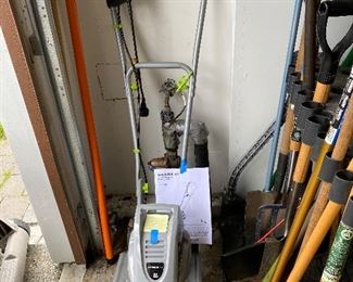 #34  $120. Earthwise TC 70001 tiler cultivator