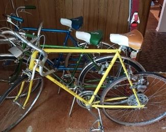 Vintage Schwinn Bikes AMAZING CONDTION