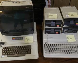 Vintage Apple computer 