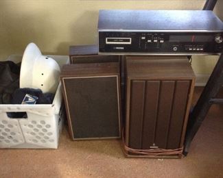 8 track stereo with 5 speakers