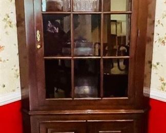 Corner cabinet mahogany 77x38x17D
