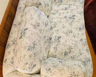 $110
Taylor & King NC made small sofa cream & blue floral
  76x30Tx 36D