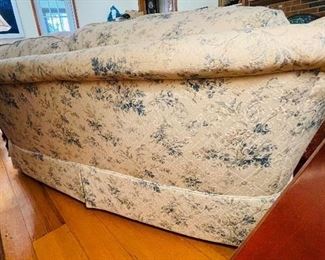 $110
Taylor & King NC made small sofa cream & blue floral
  76x30Tx 36D