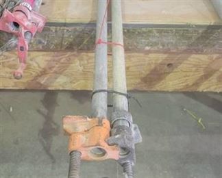 (2) Pipe Clamps