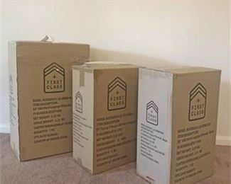 New First Class Diamond Black Luggage Set