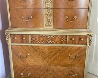 Vintage Queen Anne Chest of Drawers