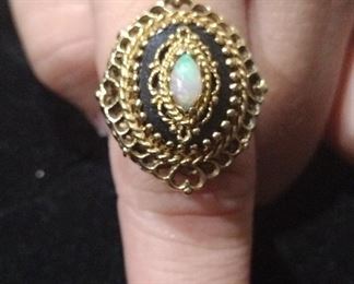 Large Victorian 14k gold ring with opal and onyx 