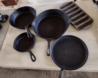 cast iron pans 