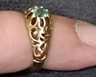 14 k gold ring with aquamarine 