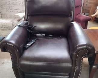 electric lift chair used one time very nice!