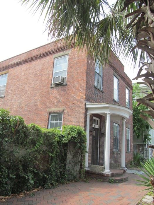 ESTATE SALE DOWNTOWN, HISTORIC SAVANNAH, GA! starts on 6/25/2022
