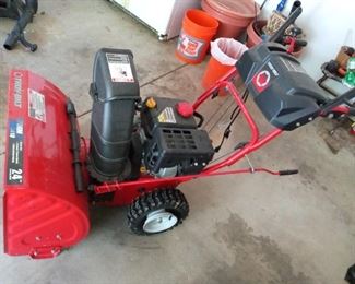 24" TROY BUILT SNOW BLOWER