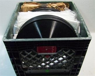 2579   1920s & 30s 78 Record Group. Approx. 50+, mixed artist incl. Count Basie, Louis Armstrong plus Classical.  Cond: Mostly are good condition.