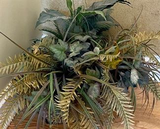 Floral and Vase in the Dining Room