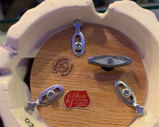 Geo Z Lefton Porcelain Musical Clown Doll Spaghetti Figurine Cabaret Music Box, 03249