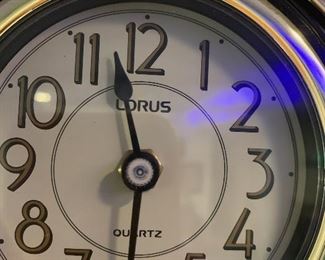 Corus Quartz Clock