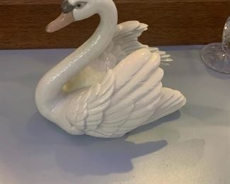 Lladro Swan Figurine, #5231