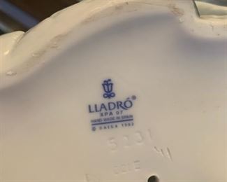 Lladro Swan Figurine, #5231