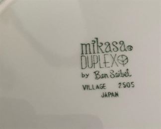 Mikasa Duplex Dinnerware, Vintage Mikasa Mid Century Modern Plates, Village Pattern, Duplex by Ben Seibel , Retro Plates, Individual, Avocado Green