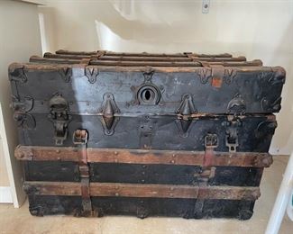Vintage Trunk