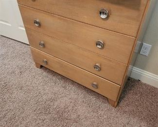 MCM Dresser