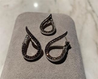 champagne diamond earrings and pendant (no chain)