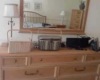 Bernhardt dresser w/mirror
