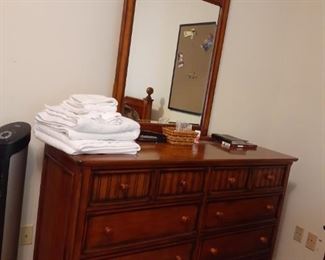 Dresser & mirror