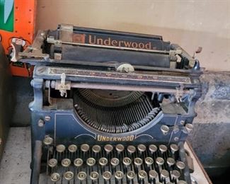 Antique Underwood typewriter $100