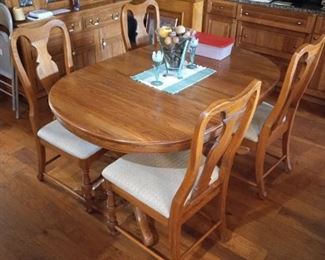 Dining Table with 6 chairs and a leaf