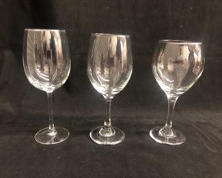 Set of 16 stemware glasses